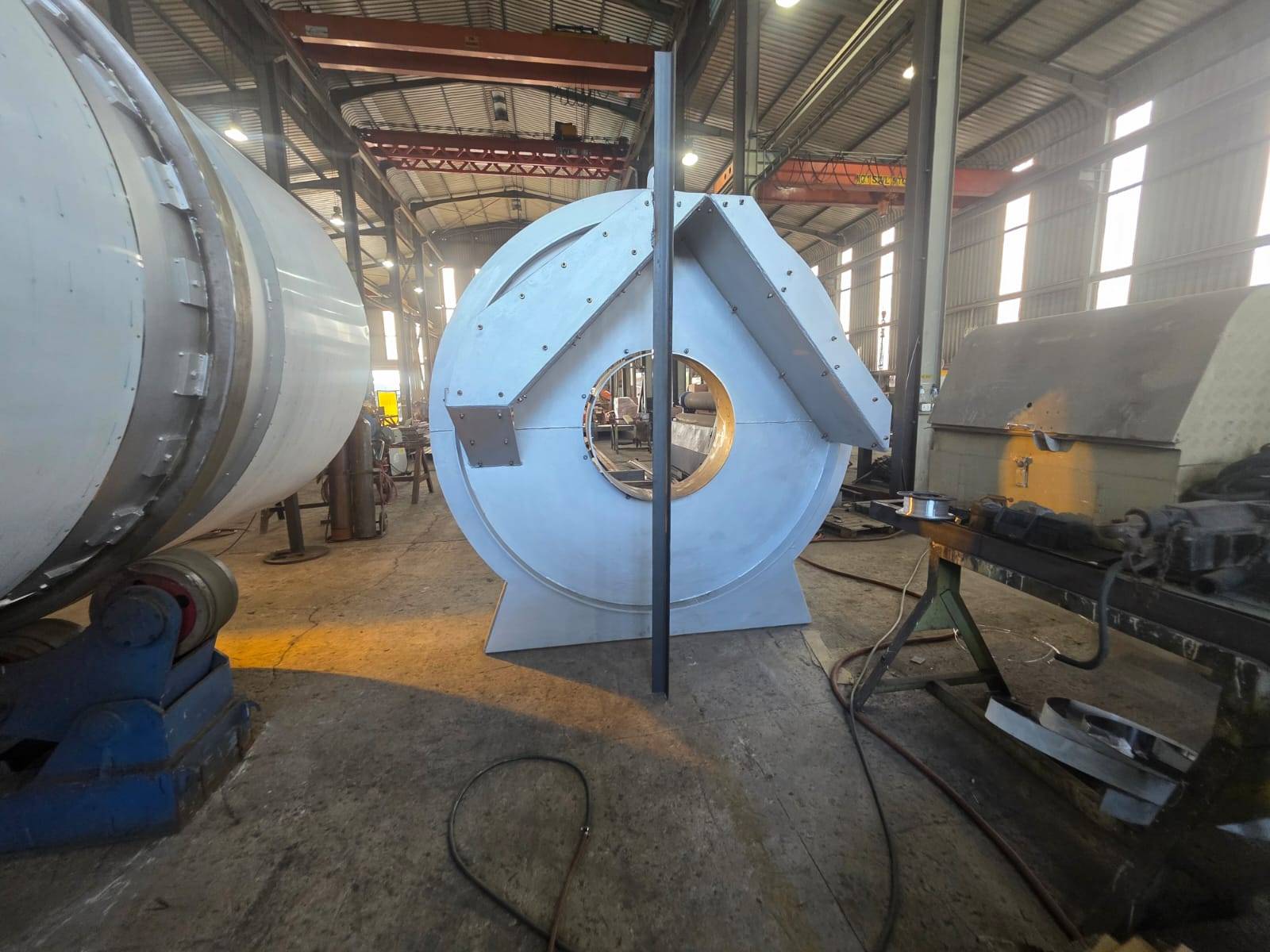 Rotary kiln end ring and support structure